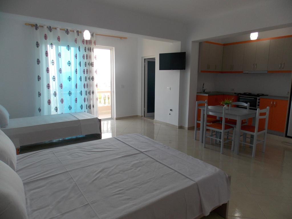 Guest House Vila Bega Саранде Екстериор снимка