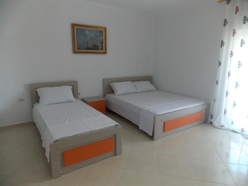 Guest House Vila Bega Саранде Екстериор снимка