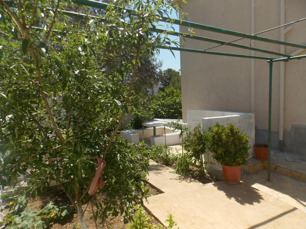 Guest House Vila Bega Саранде Екстериор снимка